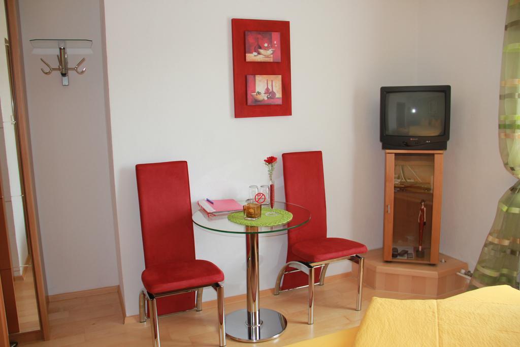 마리아테이펠 Haus Regina B&B 외부 사진